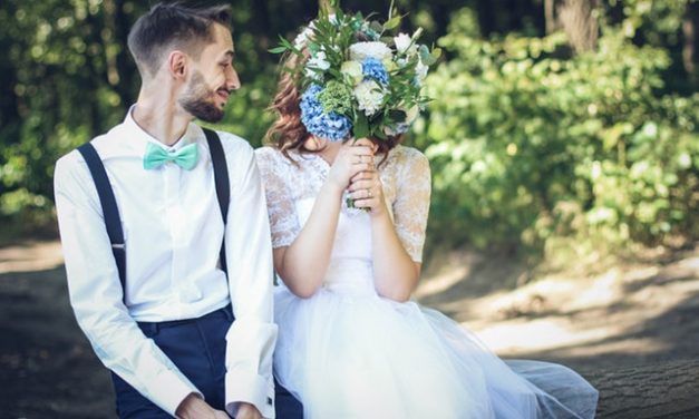Jak wybrać suknię ślubną i nie zbankrutować?